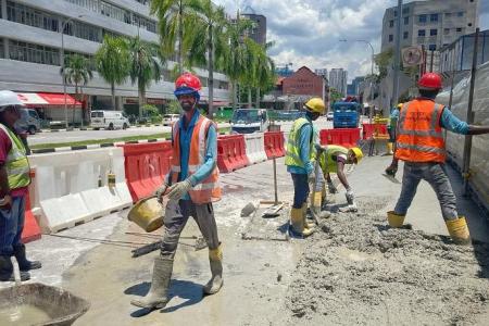 Athletes, outdoor workers and soldiers find ways to beat the heat