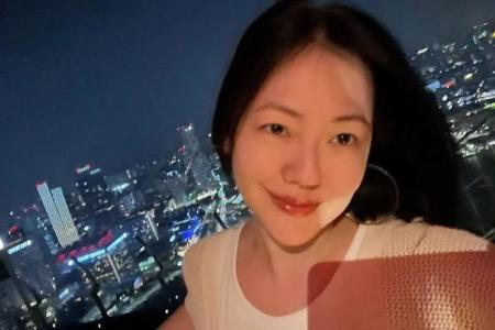 TV host Dee Hsu shares holiday photos of herself in Singapore