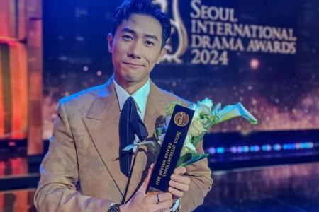 Desmond Tan named Outstanding Asian Star at Seoul Awards