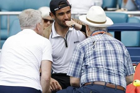 Murray beats ailing Berrettini to reach Miami second round