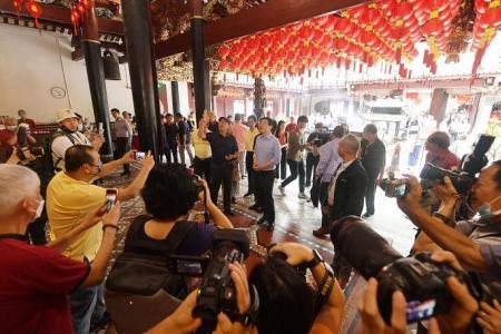 Young people learn about historic temple, Hokkien culture via app