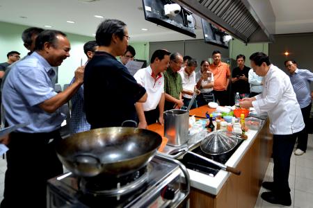 More men learning to cook