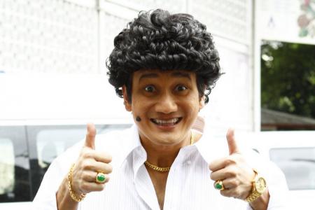 Meet the new Phua Chu Kang