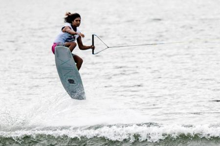 Wakeboarders clinch mixed team silver