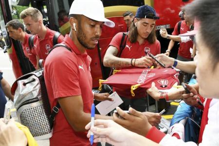 Arsenal arrive for International Champions Cup Singapore