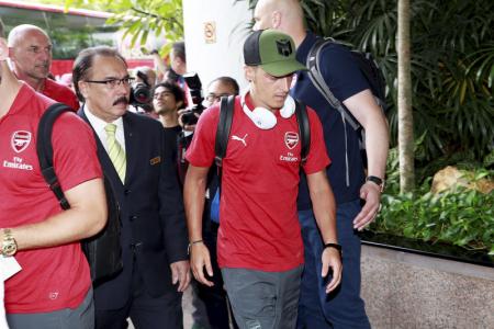 Arsenal arrive for International Champions Cup Singapore