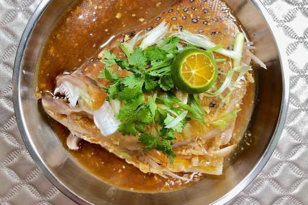 Red garoupa fish head with fermented bean sauce