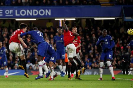 Man United win 2-0 at Chelsea amid VAR controversy