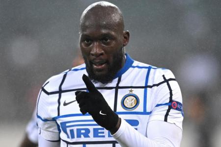 Lukaku double keep Inter alive in Champions League  