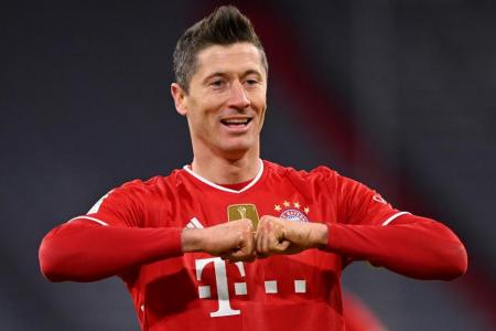 Lewandowski hat-trick tops Haaland double as Bayern beat Dortmund