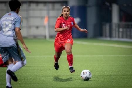 Putri Syaliza is first Singaporean footballer to join Thai Women's League