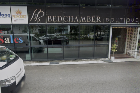 Buyers pay for beds but receive nothing as shop shuts down 