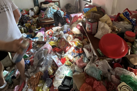 Elderly in cluttered flat had not showered in months