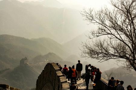 Drones deliver takeout, emergency kits to Great Wall