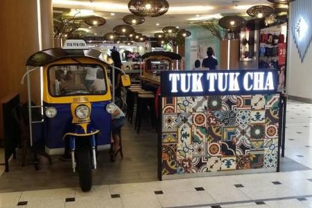 Jurong Tuk Tuk Cha fined, suspended over roach infestation