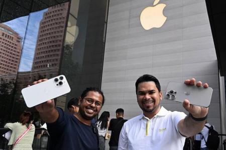 I queue, I buy, I sell: New iPhone 15s being sold online soon after official launch in S’pore