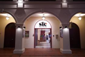 Singapore Theatre Company (STC) will return to its old name of 31 years, Singapore Repertory Theatre (SRT) after members of the theatre community objected to its new name. 