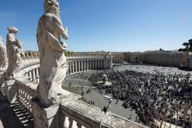 People attend the Regina Caeli prayer led by Pope Francis at the Vatican, April 7, 2024. Vatican Media/­Handout via REUTERS/ File photo