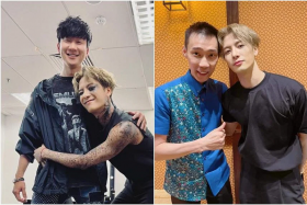 Jackson Wang with JJ Lin (left) and Lee Chong Wei (second from right). 
