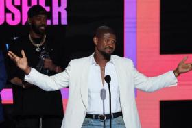 About five minutes of Usher’s 13-minute acceptance speech at the BET Awards was muted.